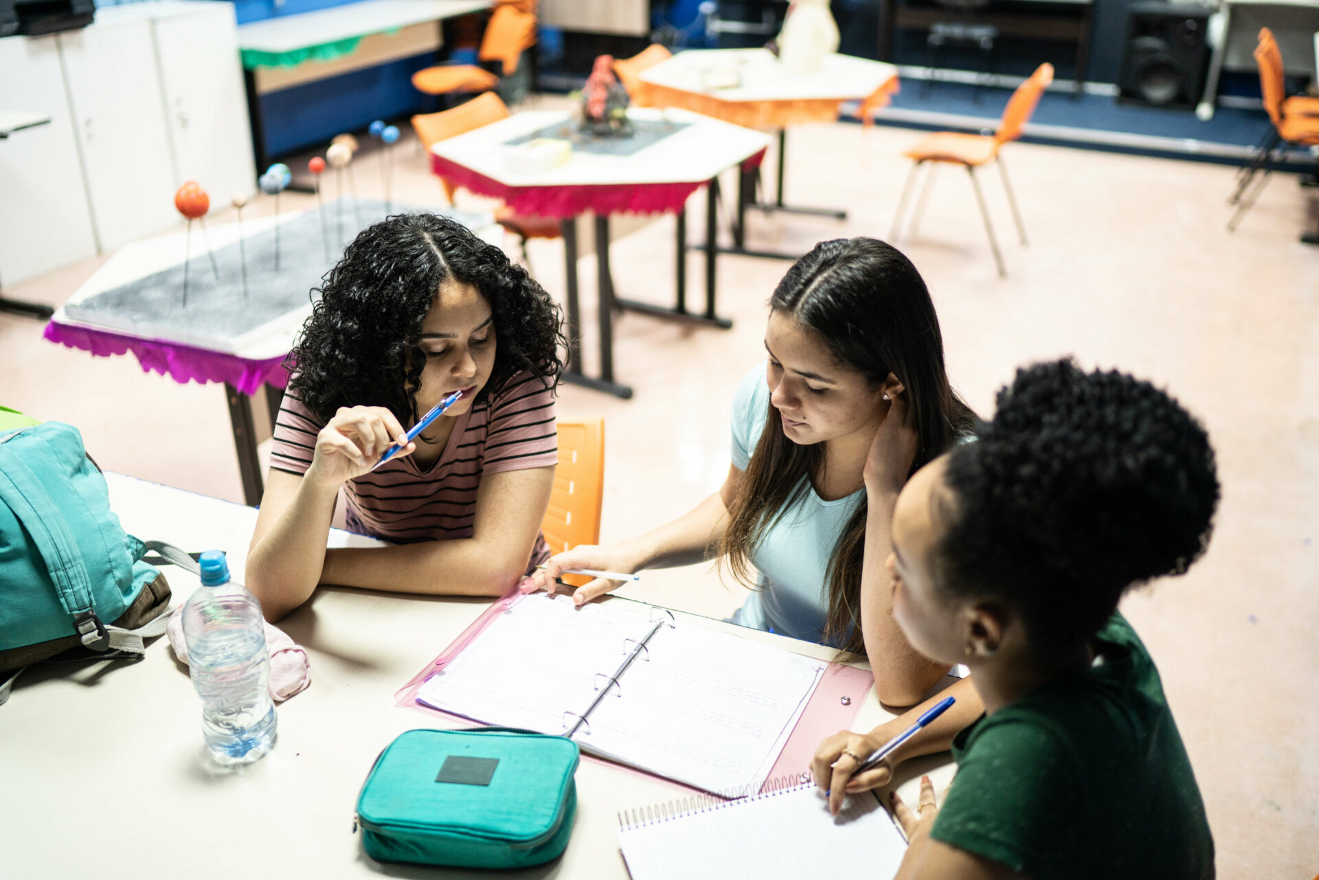 Avaliar o presente para projetar o futuro: A potência da avaliação projetiva no Ensino Médio